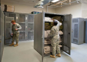 军事战斗袋存储储物柜，用于安全储存的移动袋